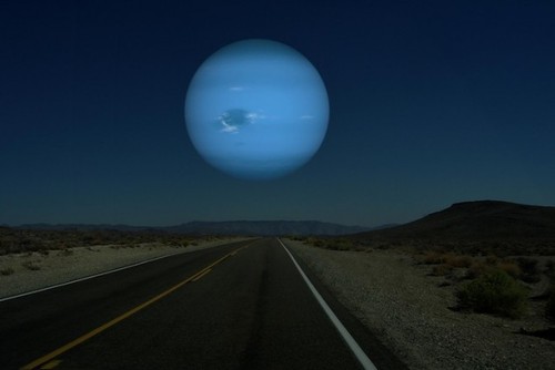  How the sky would look if the planets were as close as the moon - Neptune