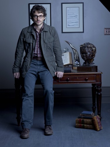  Hugh Dancy as Special Agent Will Graham