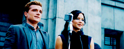  Katniss & Peeta - Catching 火, 消防 teaser trailer