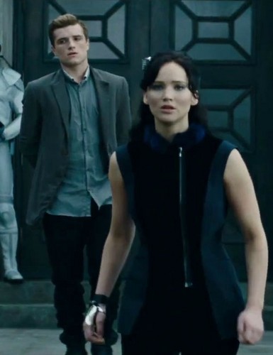  Katniss & Peeta - Catching 불, 화재 teaser trailer