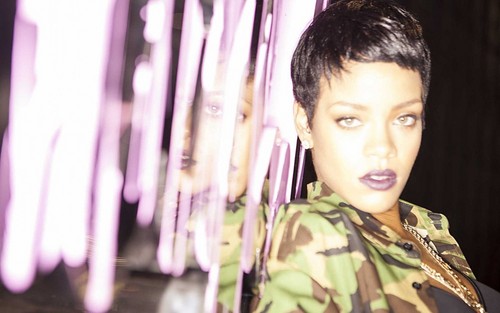  Rihanna Unapologetic promo