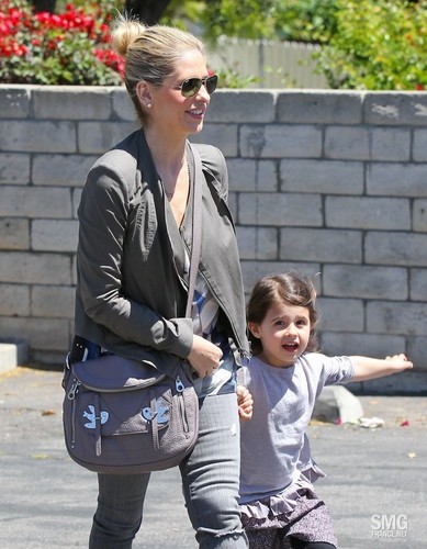  Sarah and carlotta, charlotte out in LA