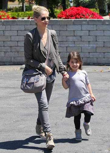  Sarah and charlotte out in LA