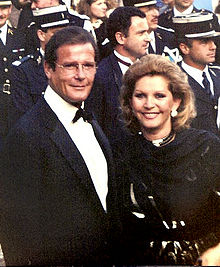  Sir Roger Moore And Third Wife, Luisa Mattioli