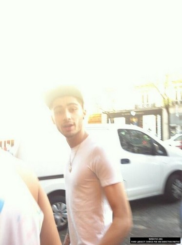  April 24th - Zayn Out in Paris