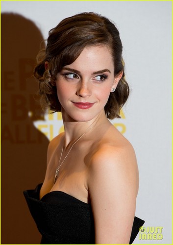 Emma in The Perks