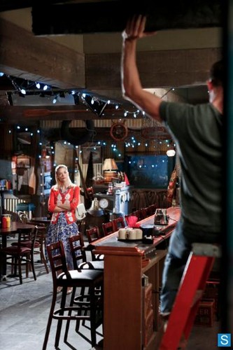  Hart of Dixie - Episode 2.21 - I'm Moving On