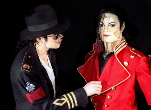  Michael and Michael, 哈哈