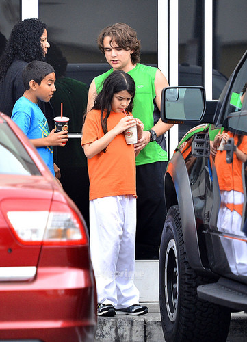  Royal Jackson with his cousins Prince Jackson and Blanket Jackson in Encino NEW May 2013 ♥♥