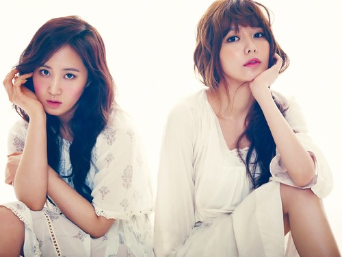  SNSD Girls' GenerationYuri & Sooyoung The ster Magazine April 2013 foto's / Pictures