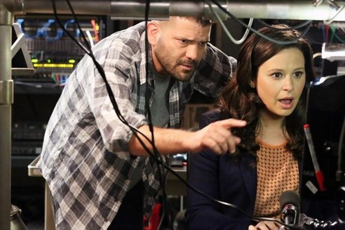 Scandal - Episode 2.22 - White Hat´s Back On - Promotional تصاویر