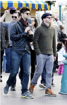  Luke with his friends Jesse Tyler Ferguson and Justin Mikita, in Disneyland, (January, 16 2012)