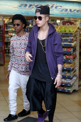  [May 16] Goes to AmPm with Lil Twist