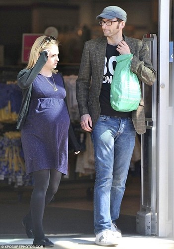 David and Georgia Go Baby Shopping!