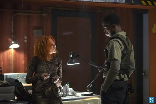  Defiance - Episode 1.06 - Brothers In Arms - Promotional mga litrato
