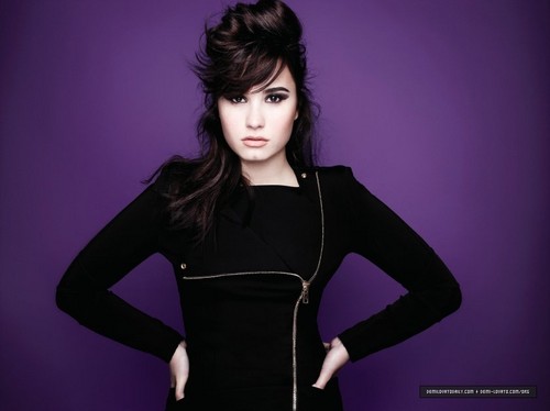  Demi - Photoshoots 2013 - 심장 Attack