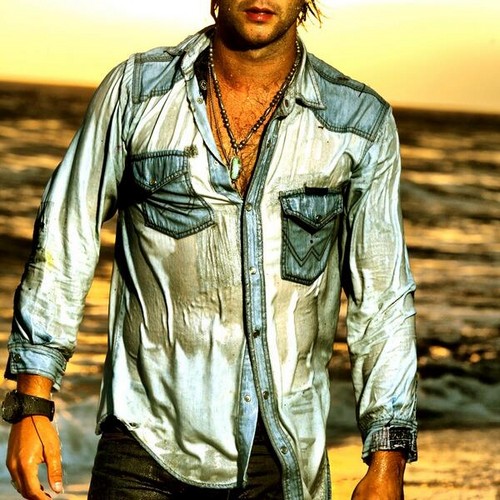  G'night from me #keithharkin #ontour #onlyliveonce #canada #wet #denim