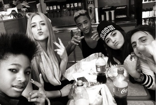  Kylie Jenner with Jayden And Willow Smith