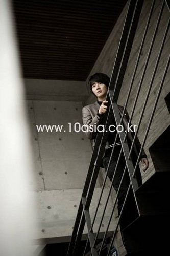  Yoon Si Yoon ~ 10asia Interview foto's
