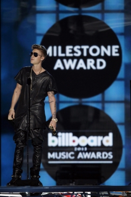  05.19.2013 Billboard সঙ্গীত Awards - প্রদর্শনী