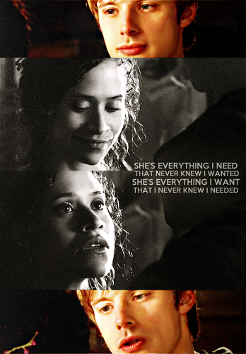 Arwen : She's Everything I Need