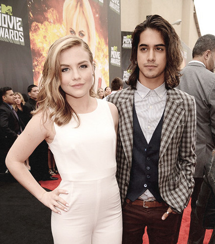  Avan Jogia and Maddie Hasson