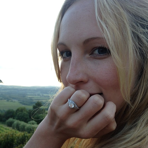  Candice and Joe just got engaged! ♥