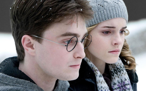  Emma Watson with Daniel Radcliffe