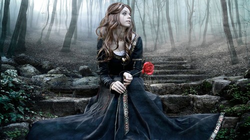  Gothic Girl