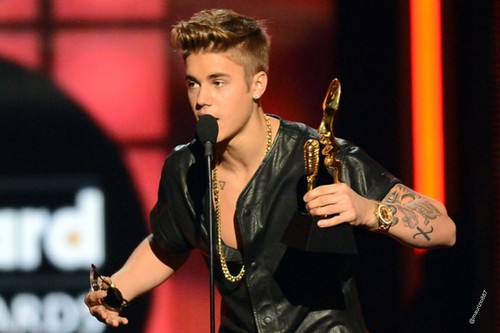  Justin Bieber Billboard موسیقی Awards 2013