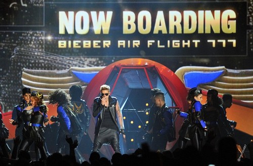  Justin Bieber Billboard Muzik Awards 2013