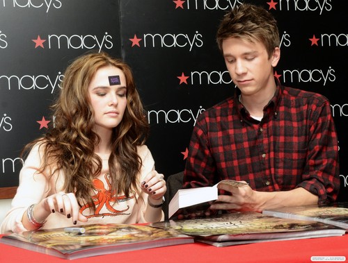  Meet and Greet at Macy's in kirsche Hill, New Jersey (January 22, 2013)