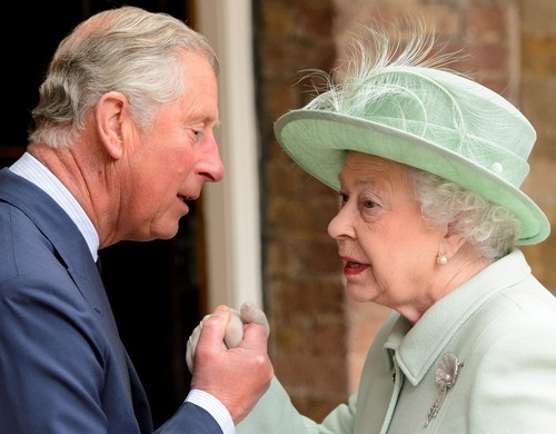  クイーン Elizabeth II Attends the Order of Merit Service