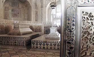  Tombs of Shah Jahan and Mumtaz Mahal