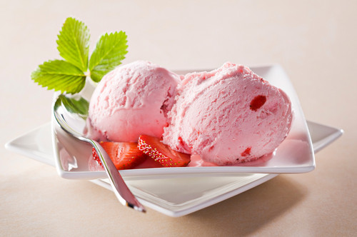  Yummy roze Ice-Cream