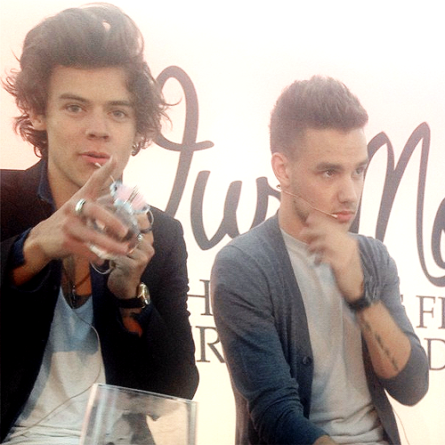  1D our moment perrfume launch