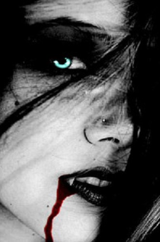  Blue Eyed Vampiress