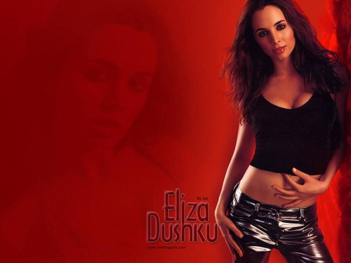  Eliza Dushku