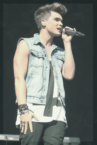 Josh At Concert :) U Belong Wiv Me "Perfect In Every Way" :) 100% Real ♥ 