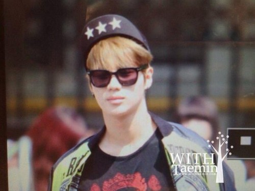  Taemin on the way to musique Bank for Henry's Trap Performance