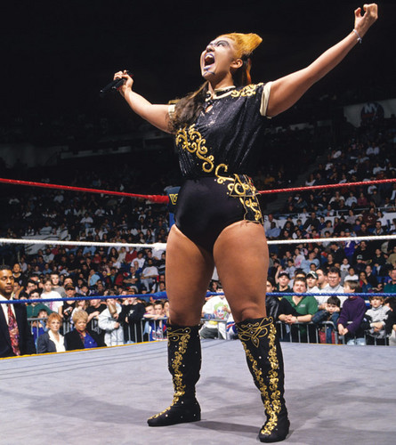  The Wicked Witches Of WWE: stier, bull Nakano