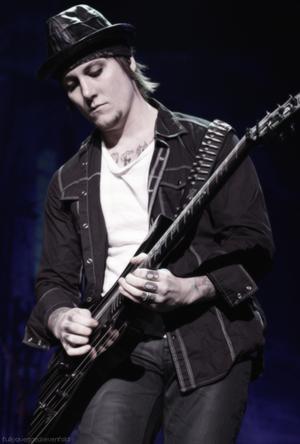 synyster gates <3