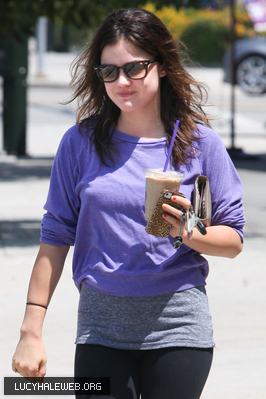  [HQ] June 21st - Grabs Some Ice Coffee in Los Angeles, California