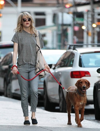  Emma Out with Ren in NYC