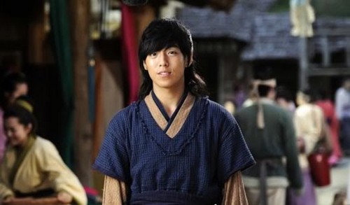  Hyun Woo in 'Kye Baek'