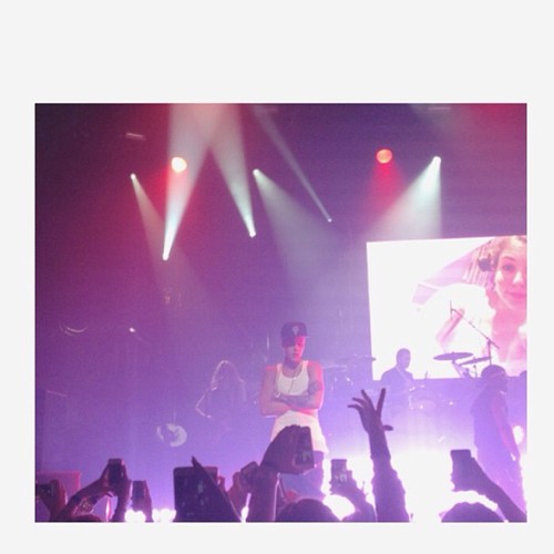  Justin on stage at Cody’s 음악회, 콘서트 tonight (JunE 14)