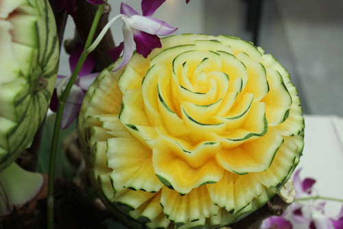 yellow water melon carving