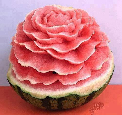  water melon carving