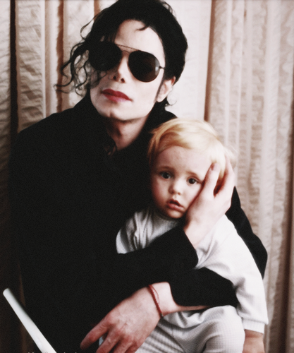  Michael Jackson and his son Prince Jackson ♥♥