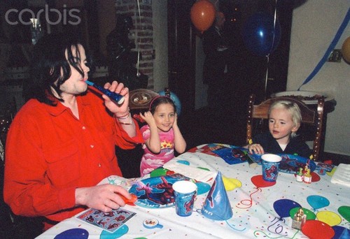  Michael Jackson with his kids Paris Jackson and Prince Jackson ♥♥